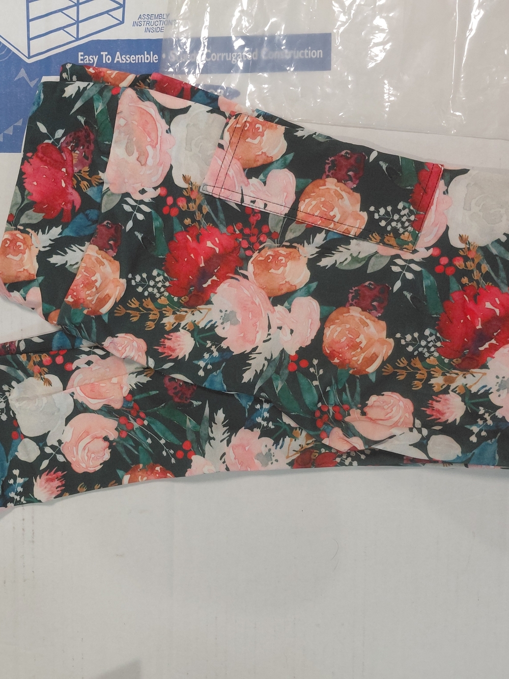 Lavish Autumn Floral Stretch Leggings - Dark Green with Pink & Red Blooms